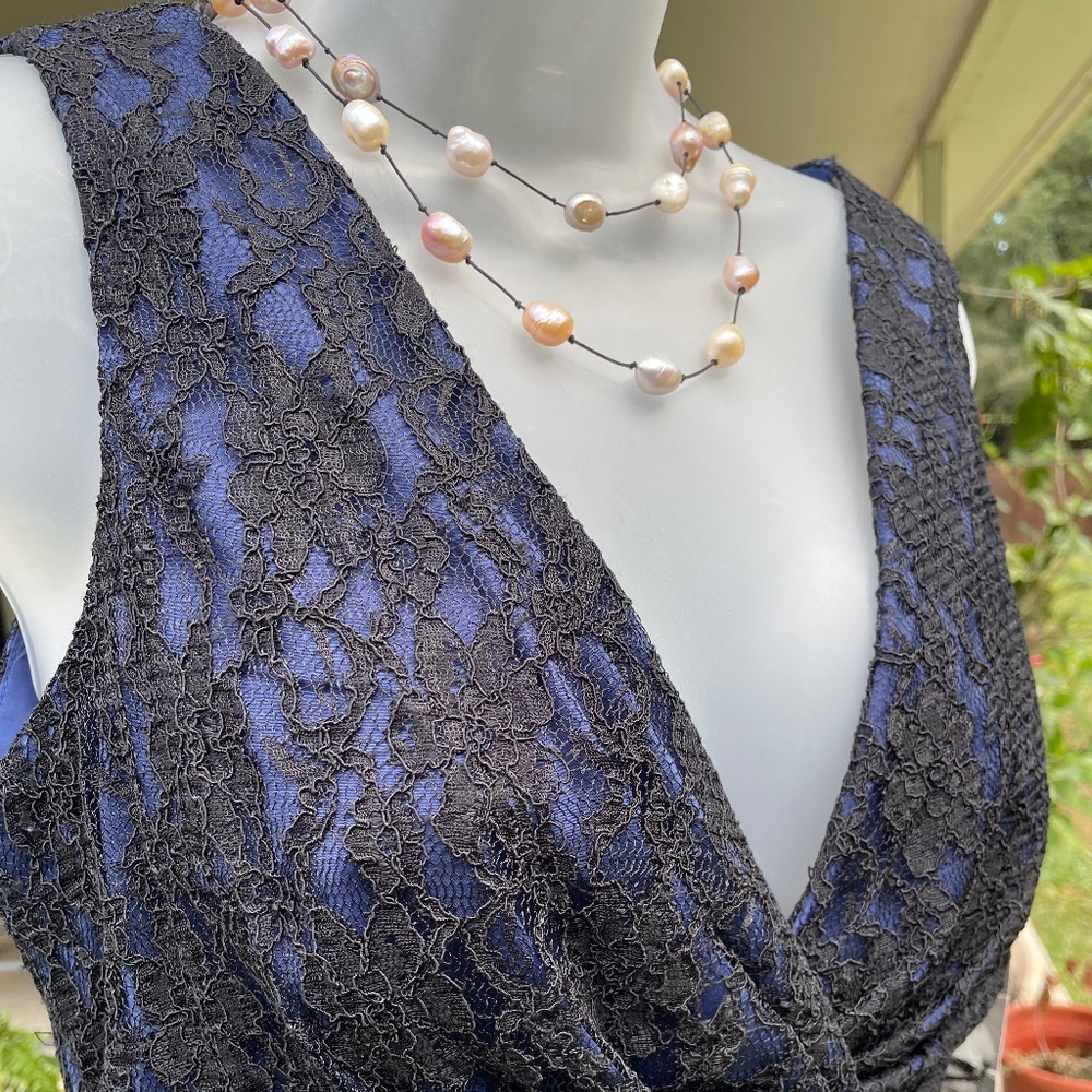 VINTAGE,NWT, Donna Ricco Black on Blue Laced V-Neck Cocktail Dress,Size 8 - Picture 3 of 7
